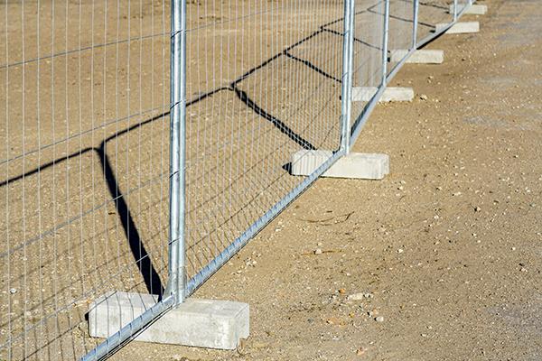 Fence Rental Oakton workers